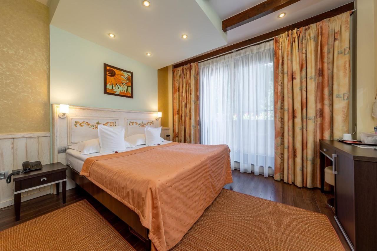 Casa Freya Hotel Buşteni Екстериор снимка