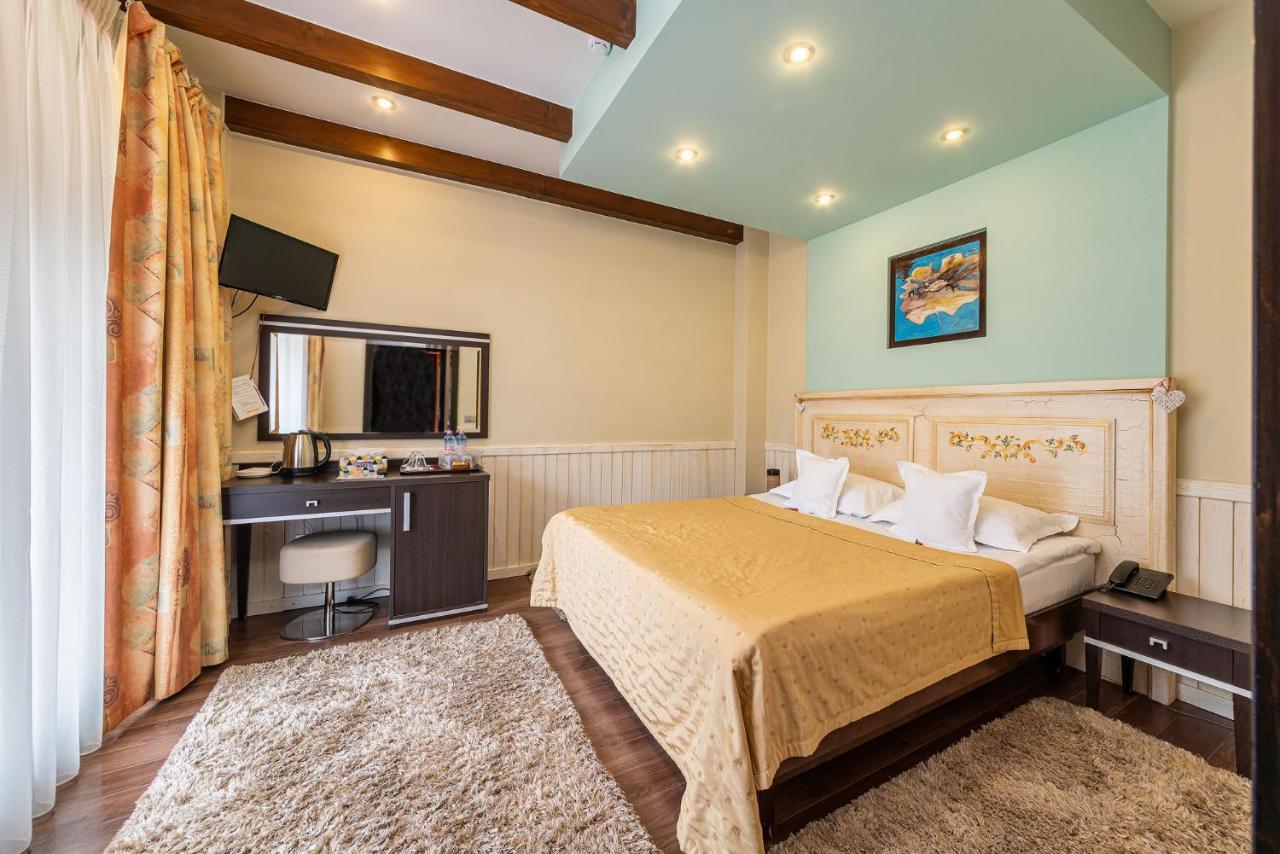 Casa Freya Hotel Buşteni Екстериор снимка