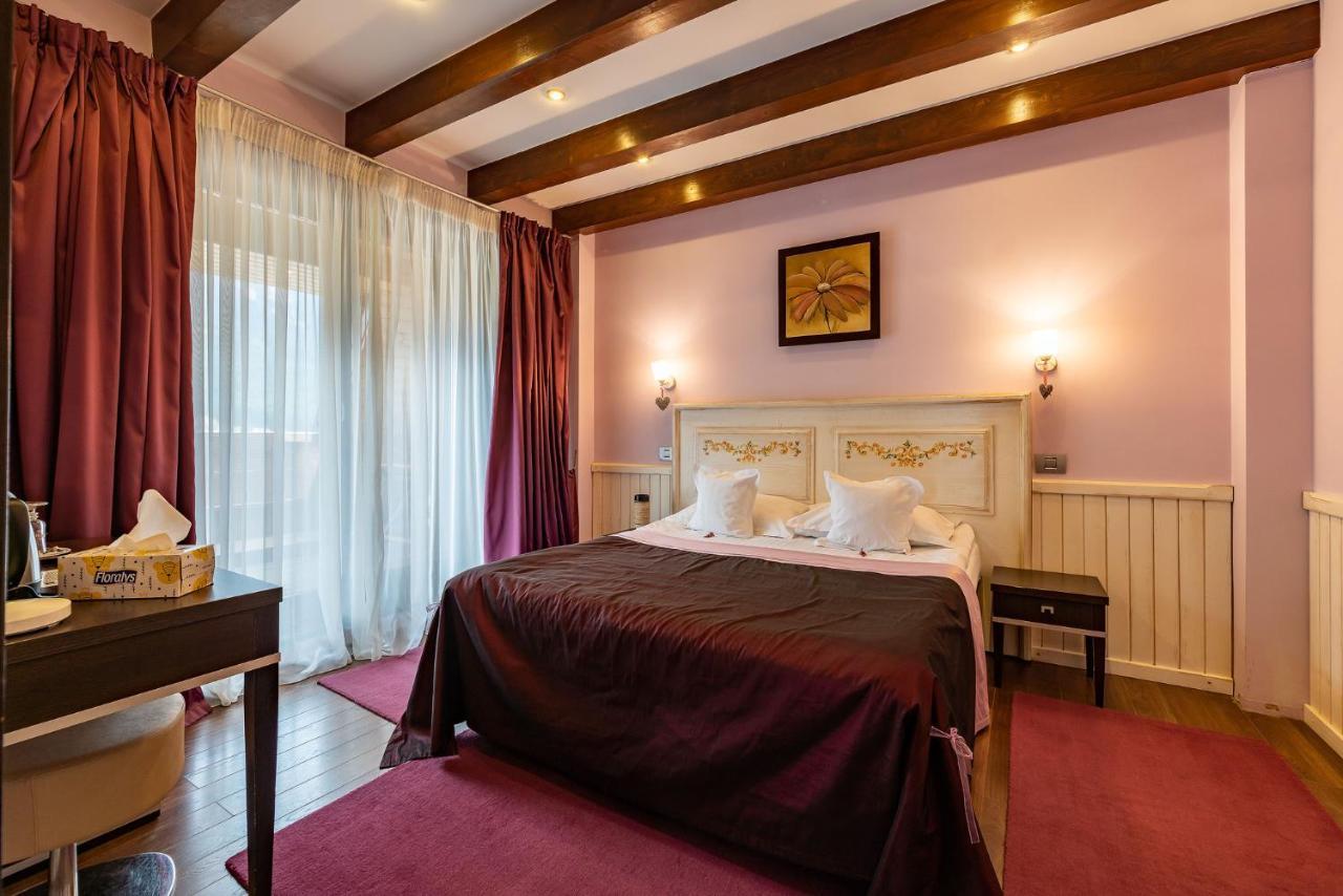 Casa Freya Hotel Buşteni Екстериор снимка