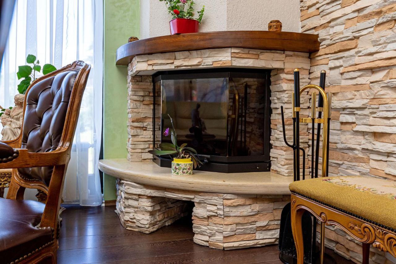 Casa Freya Hotel Buşteni Екстериор снимка