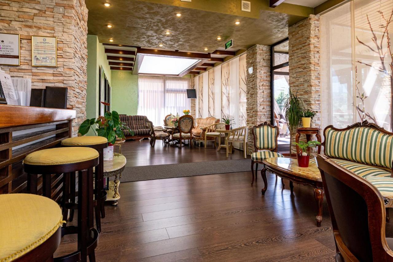 Casa Freya Hotel Buşteni Екстериор снимка