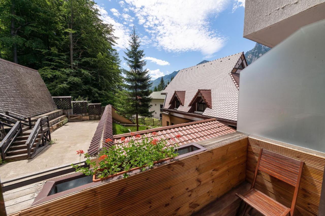 Casa Freya Hotel Buşteni Екстериор снимка