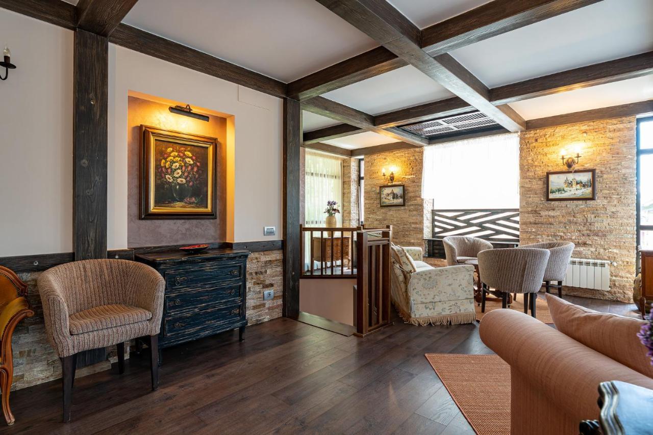 Casa Freya Hotel Buşteni Екстериор снимка