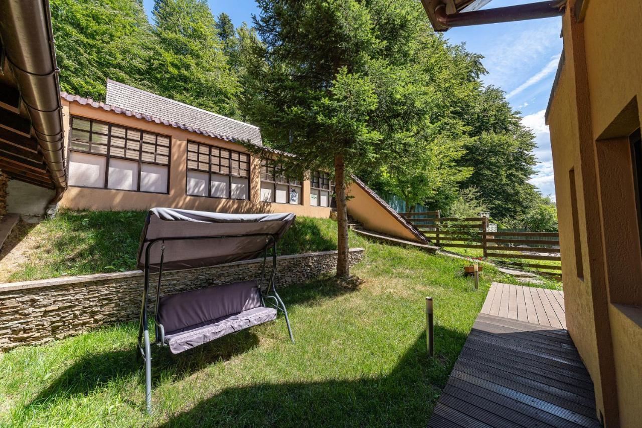 Casa Freya Hotel Buşteni Екстериор снимка